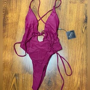 🌷 ZAFUL 🌷 NWT Red Violet Burgundy Swimsuit